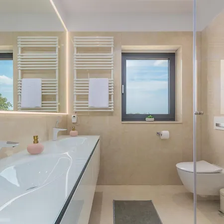 Villa Luxury Gabrijela Near Porec *
