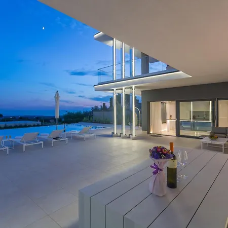 Luxury Gabrijela Near Porec Kastelir