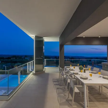 Villa Luxury Gabrijela Near Porec Kastelir