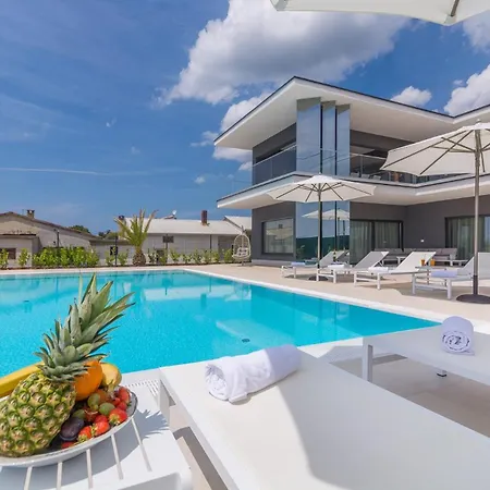 Luxury Gabrijela Near Porec * Kastelir